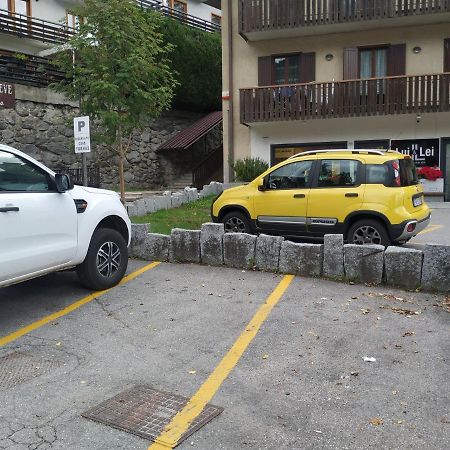 Apartamento La Mansarda Di Emma Pinzolo Exterior foto