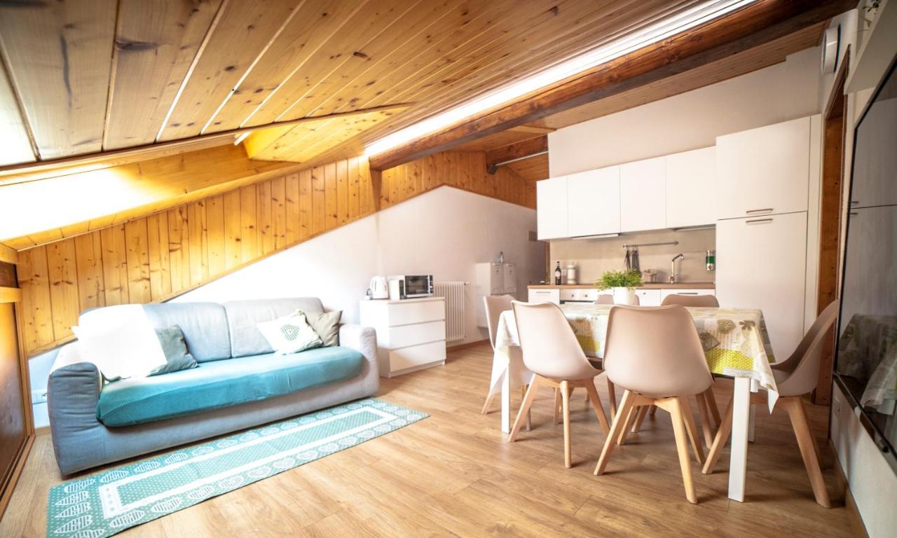 Apartamento La Mansarda Di Emma Pinzolo Exterior foto