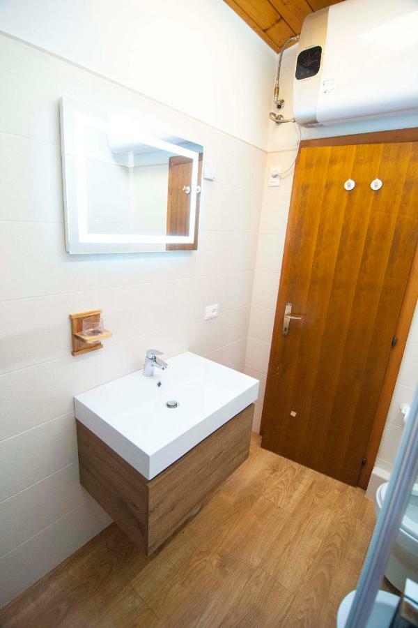 Apartamento La Mansarda Di Emma Pinzolo Exterior foto