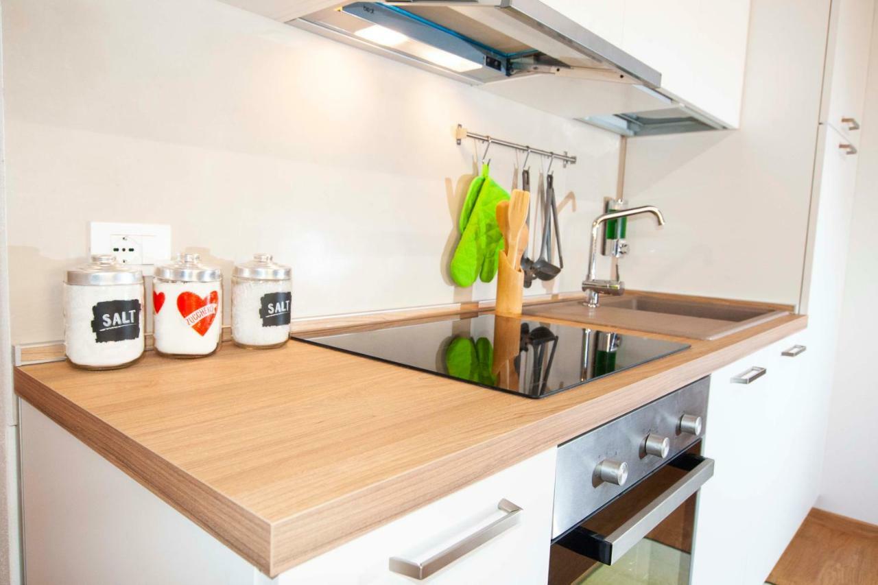 Apartamento La Mansarda Di Emma Pinzolo Exterior foto