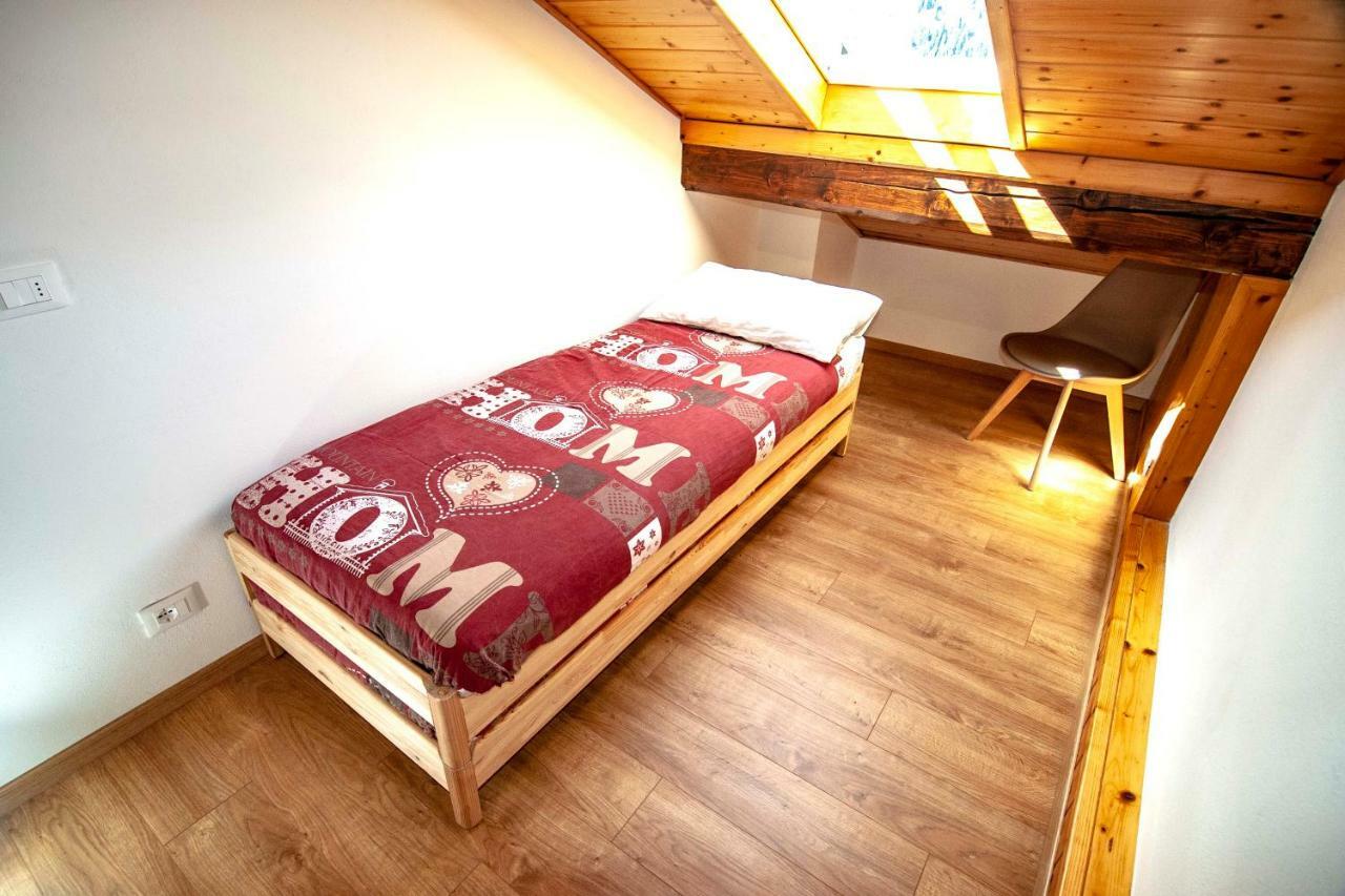 Apartamento La Mansarda Di Emma Pinzolo Exterior foto
